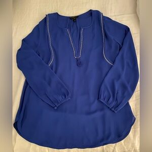 Beautiful blue top with blue and white trim
